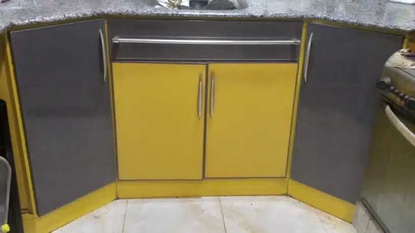 مطابخ الوميتال مستعملة للبيع بالرياض